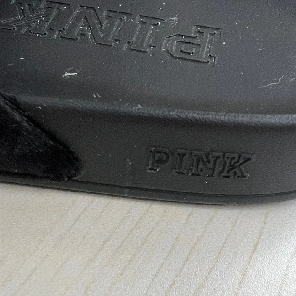 PINK Victoria's Secret Black Plush Sandals - Picture 5 of 6